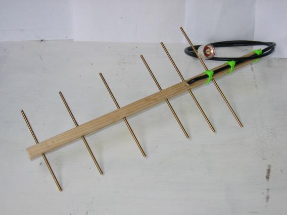 The finished GSM-900 6 element yagi.